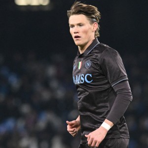 开云手机官网入口下载-斯基拉：那不勒斯想和麦克托米奈涨薪续约，视他为非卖品